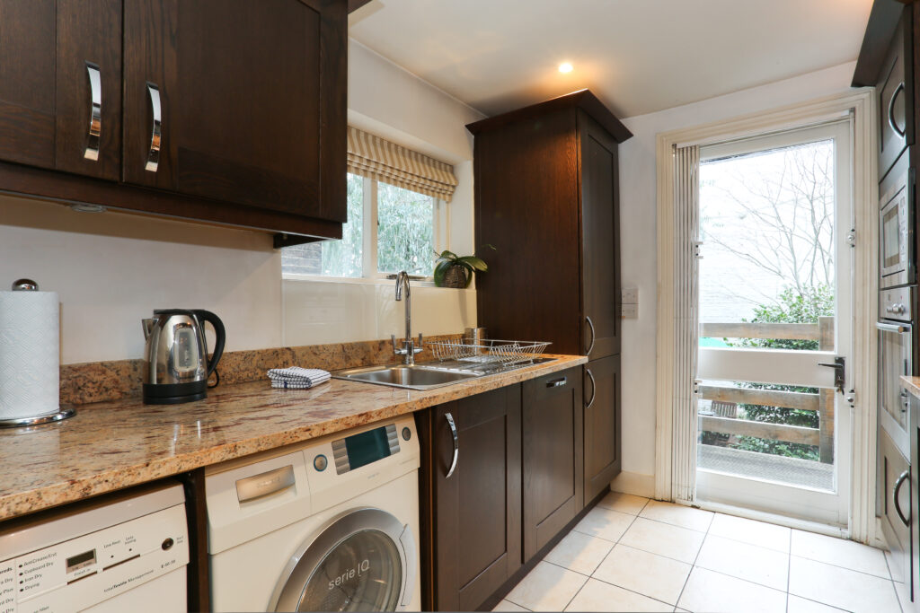 162950424 - Flat B, 90 Beaufort Street, London SW3 - 12