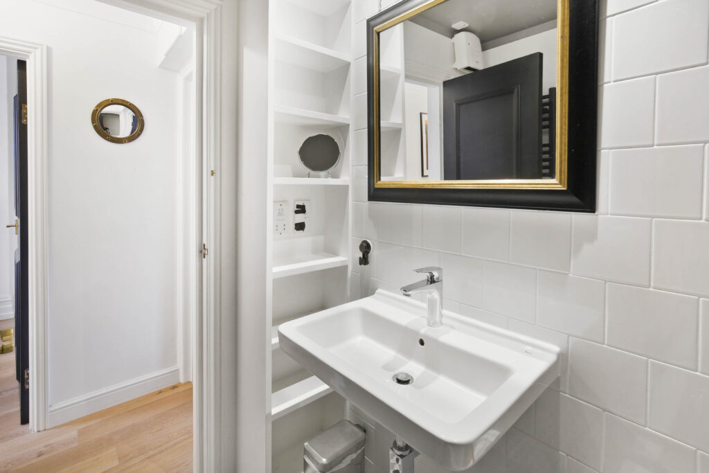 1416885444 - FFF, 7 Matheson Road, W14 - 9